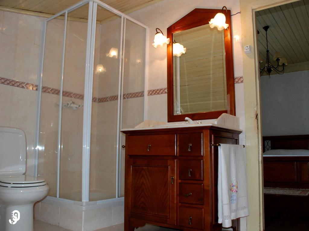 Quinta Dos Barbas Guest House Oliveira do Hospital Rom bilde